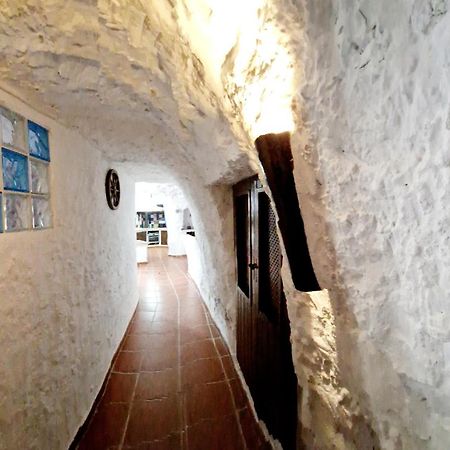 Casa Cueva Cascamorras "Capricho Andaluz" Baza Exterior photo