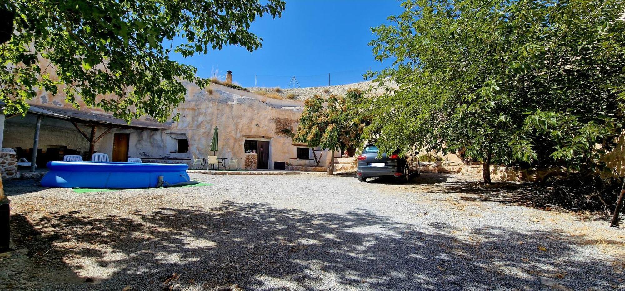 Casa Cueva Cascamorras "Capricho Andaluz" Baza Exterior photo