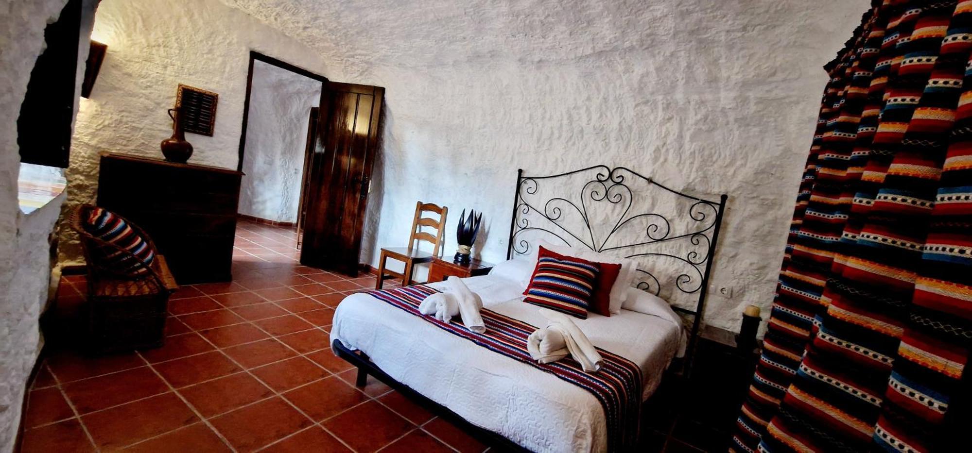 Casa Cueva Cascamorras "Capricho Andaluz" Baza Exterior photo